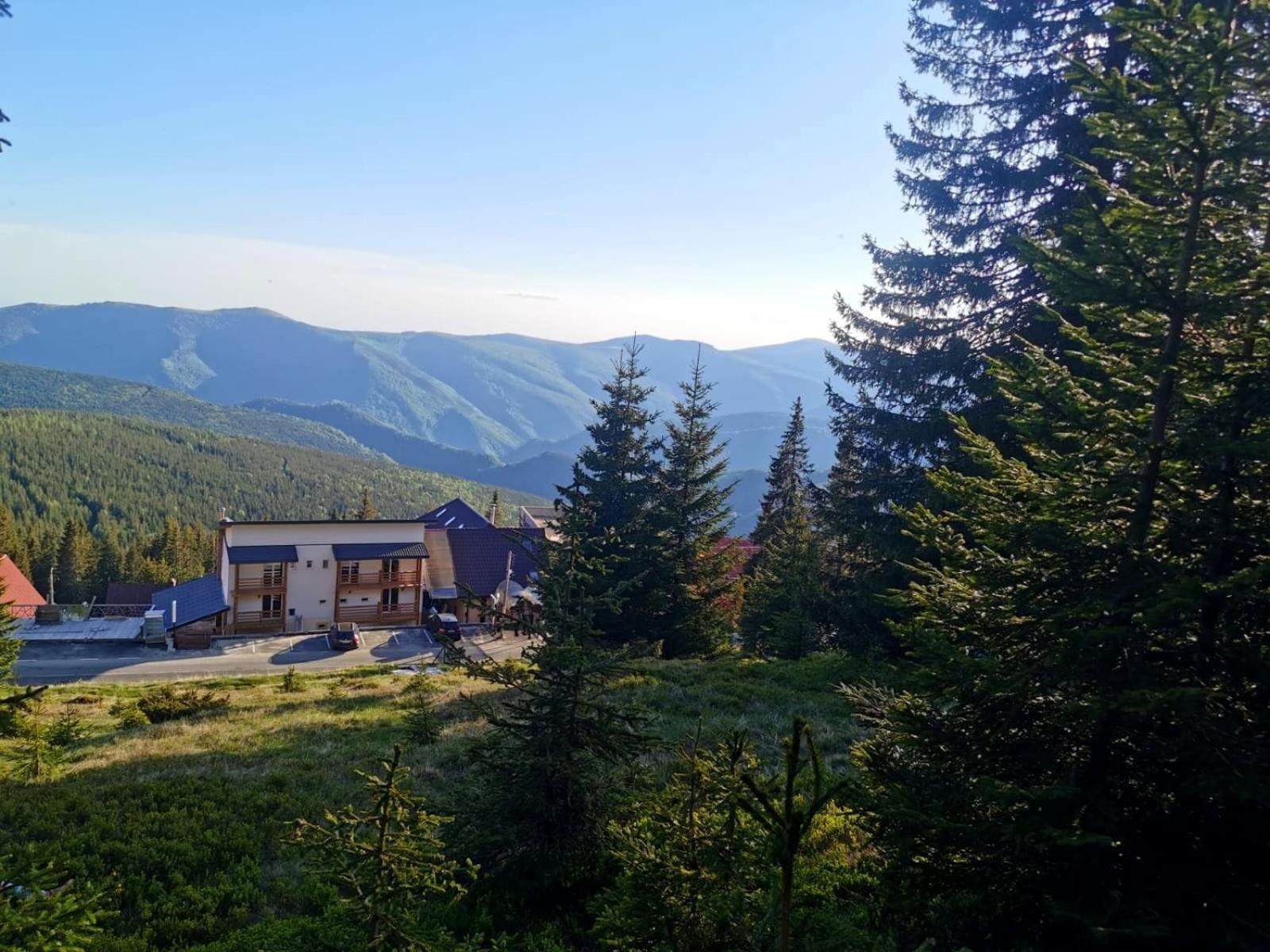 Complex Turistic Veverita Ranca Exteriör bild